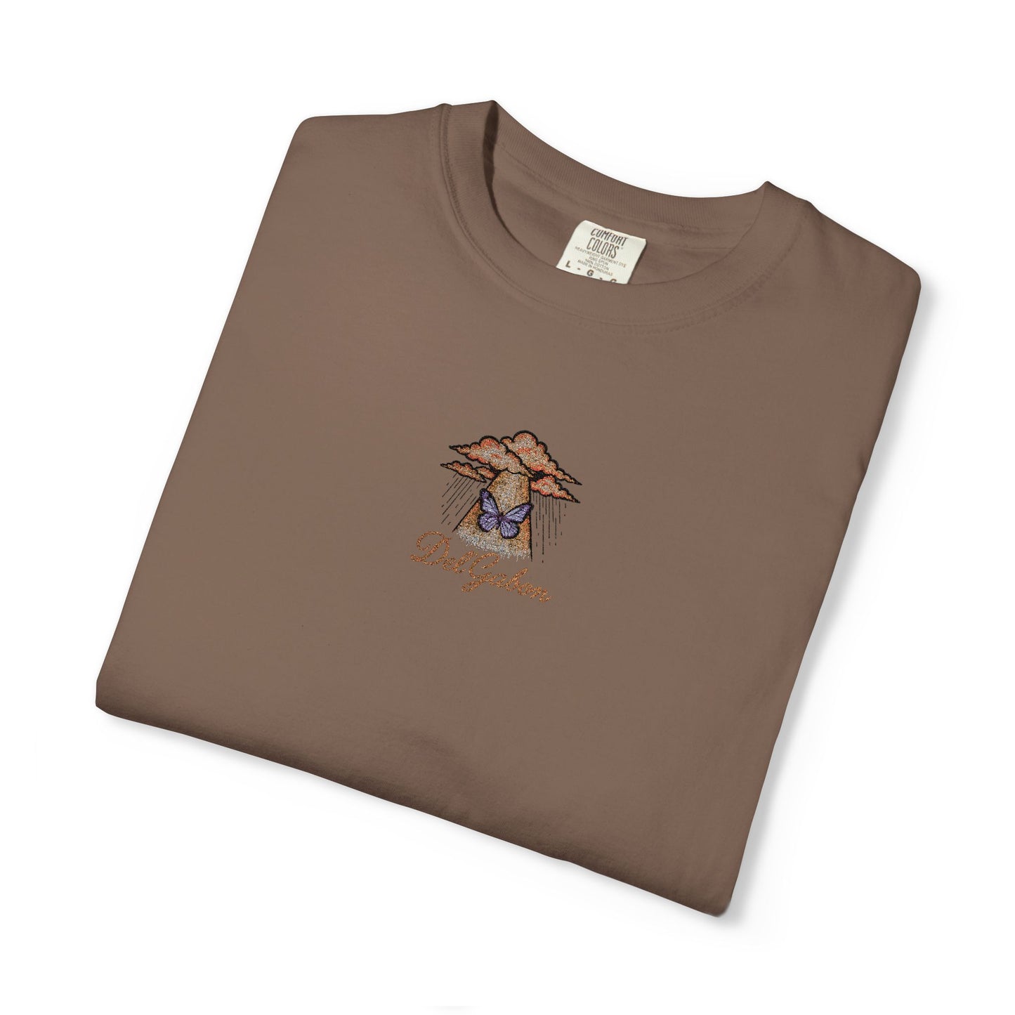 Del’Gabon butterfly September -tee