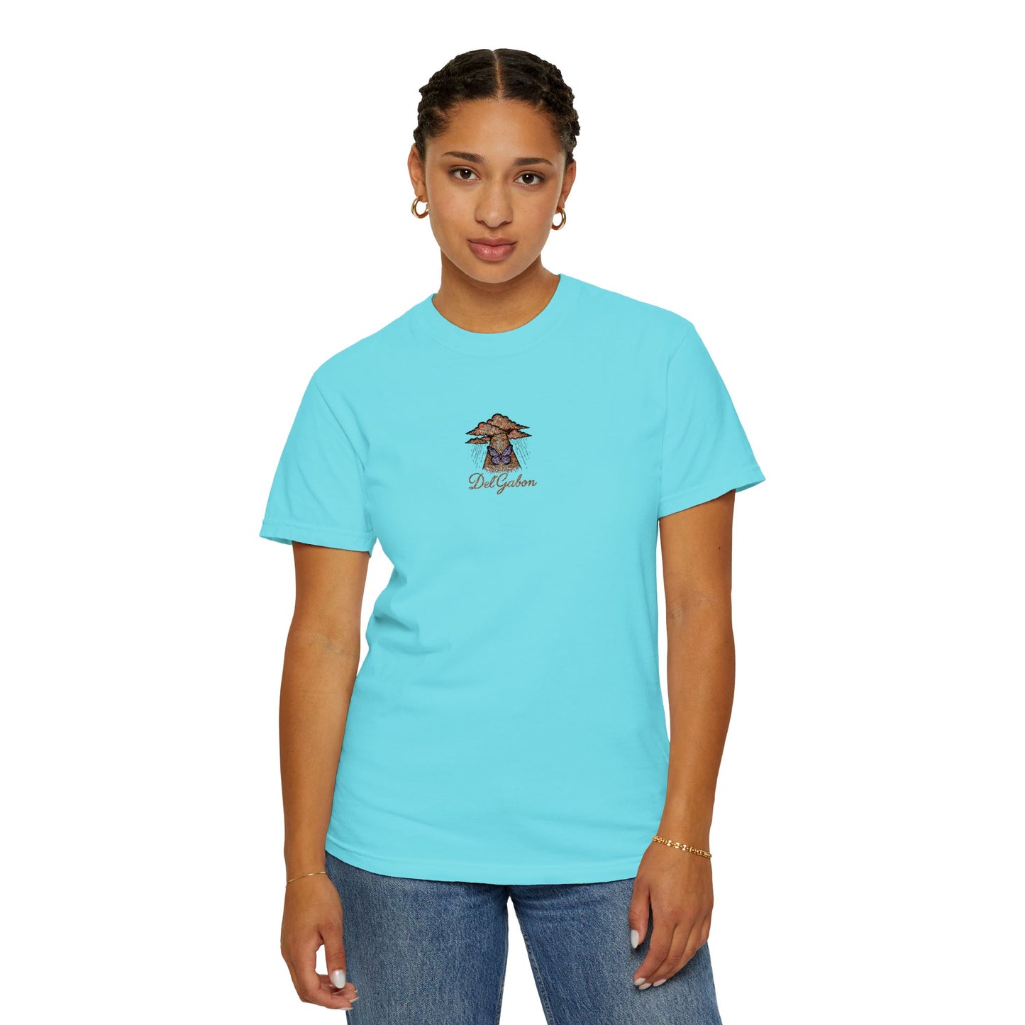 Del’Gabon butterfly September -tee