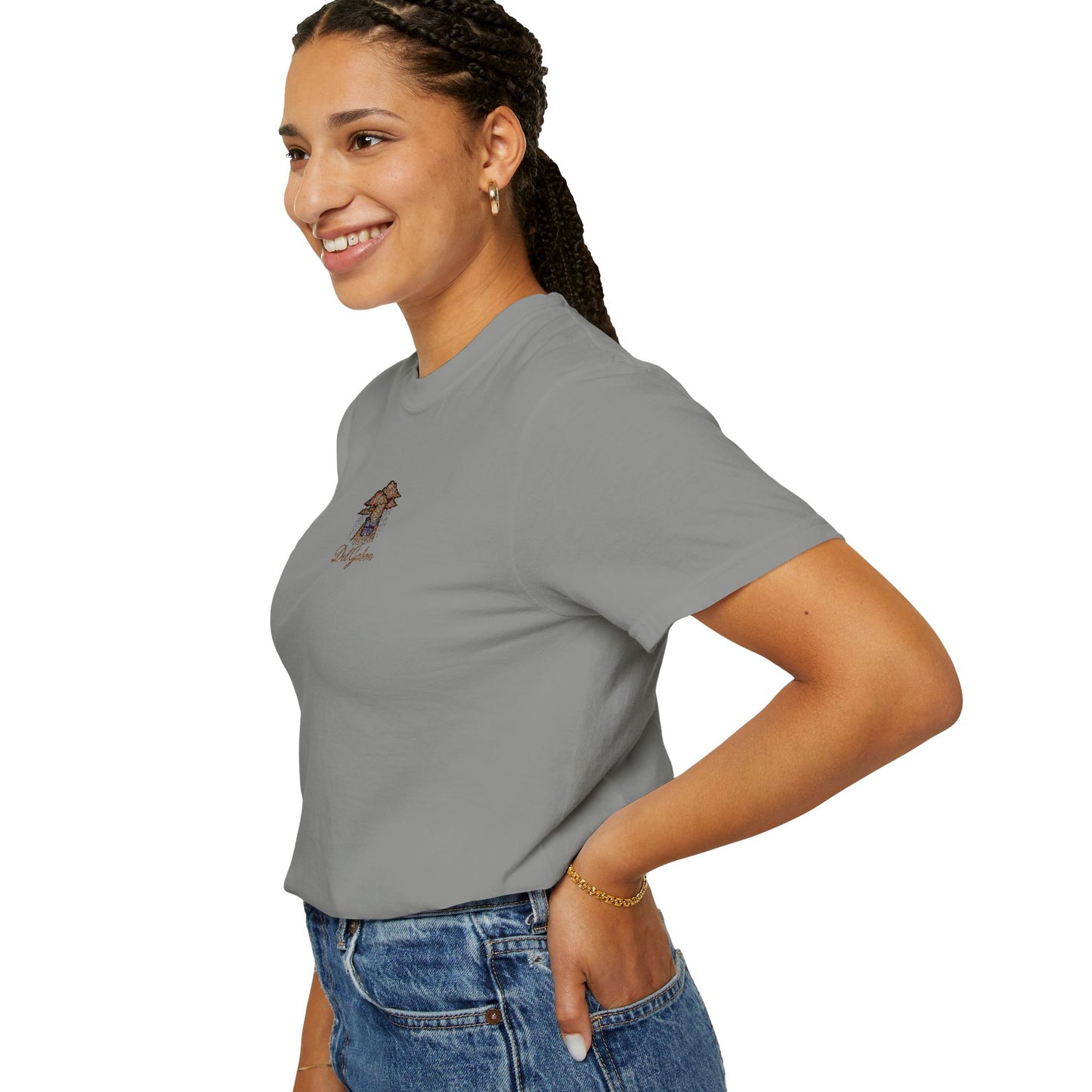 Del’Gabon butterfly September -tee