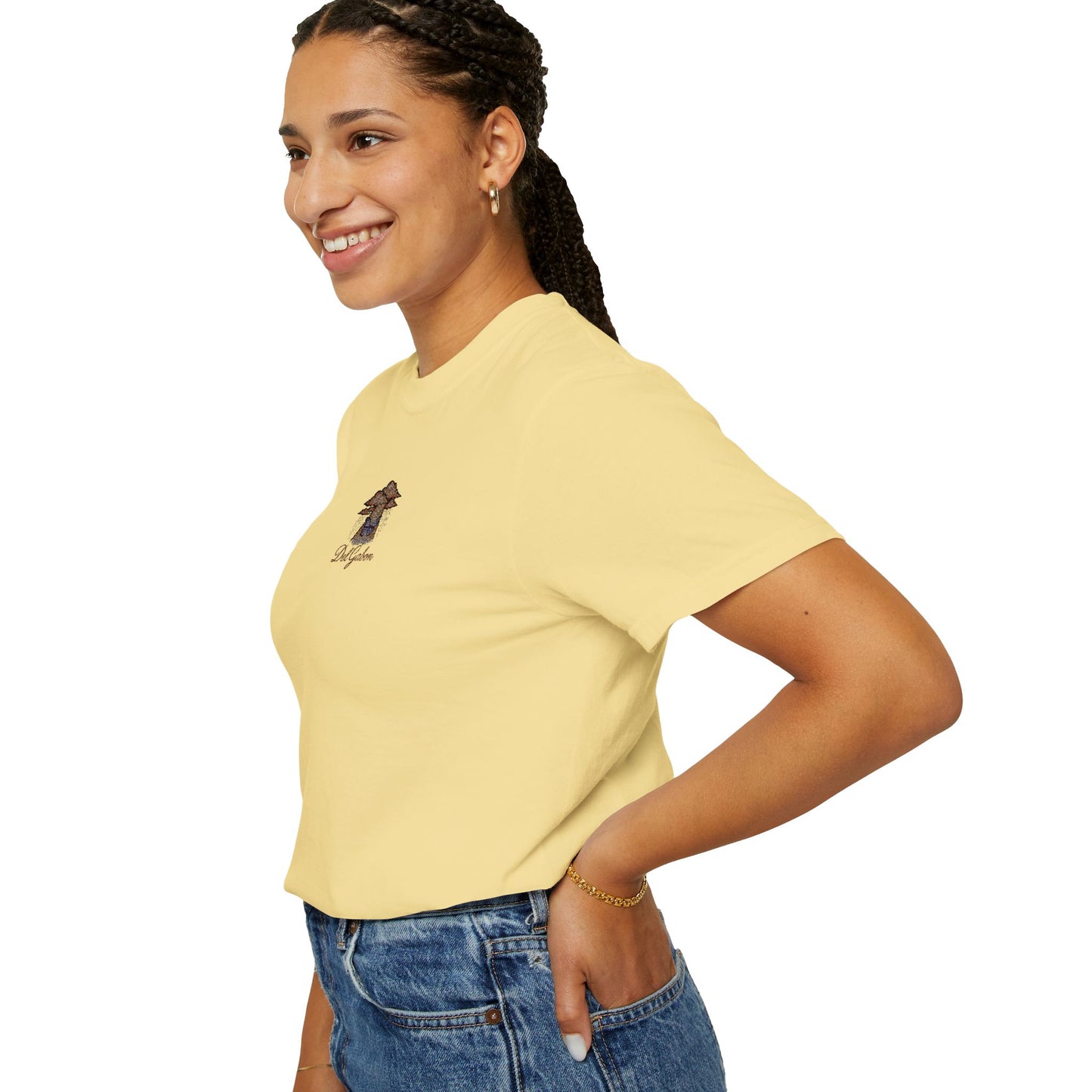 Del’Gabon butterfly September -tee