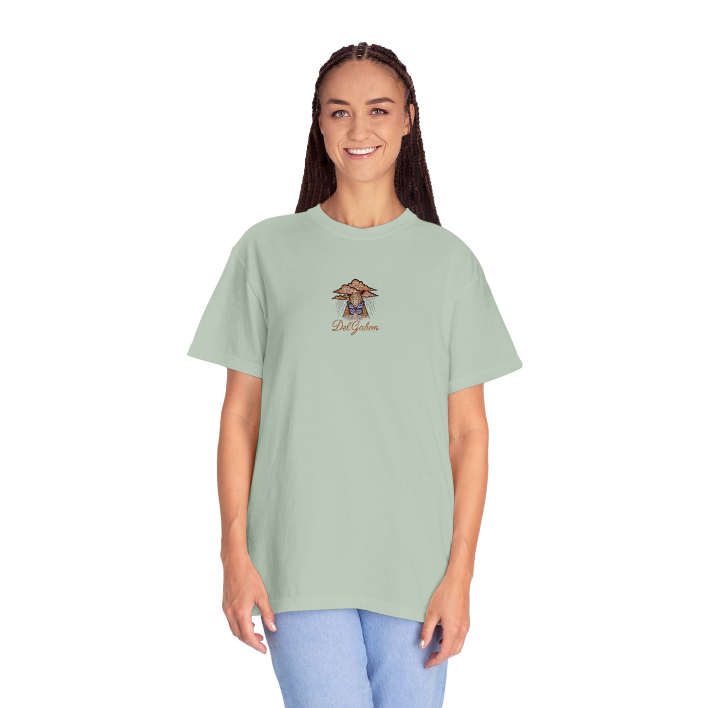 Del’Gabon butterfly September -tee