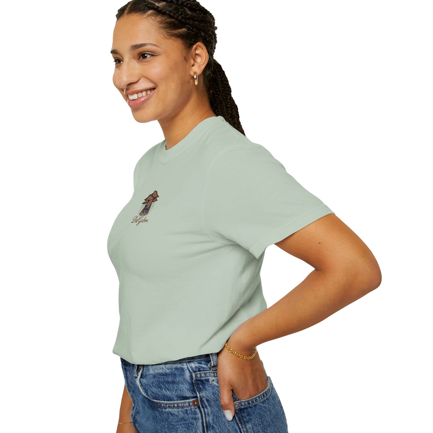 Del’Gabon butterfly September -tee