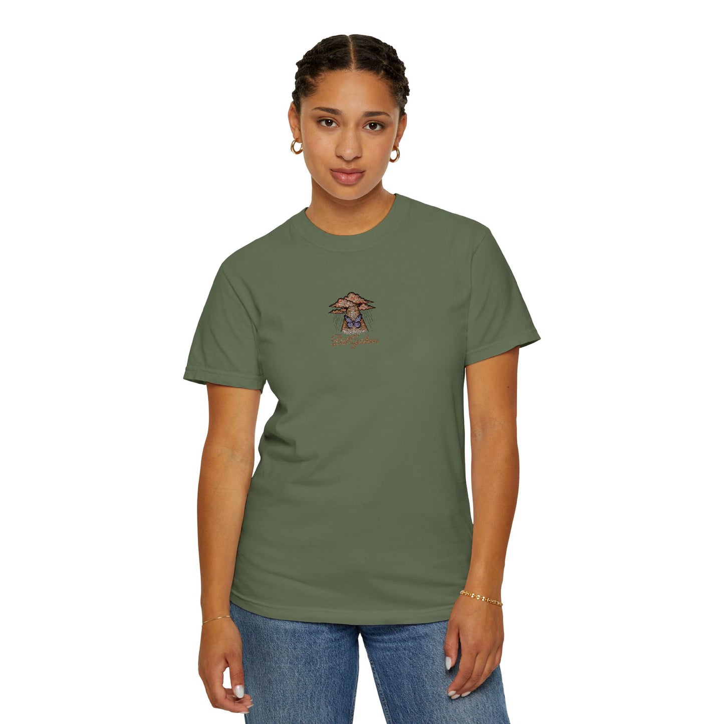 Del’Gabon butterfly September -tee