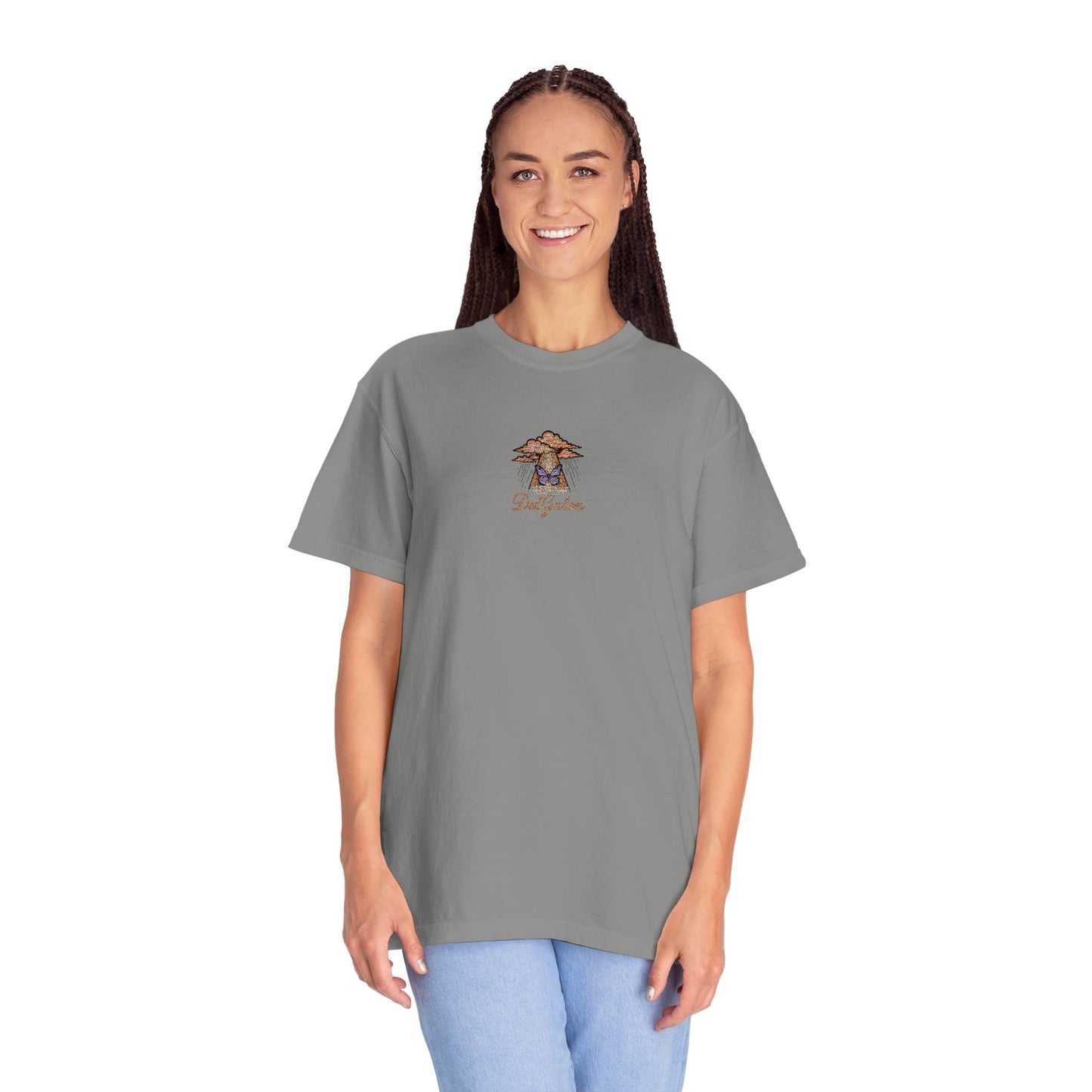 Del’Gabon butterfly September -tee